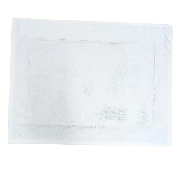 Hand Crafted Embroidered Quilted Wall Art with Winter Scene Cabin in the Woods - Picture 5 of 6